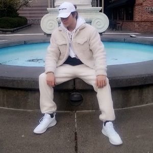 Meet your Posher, Mikhail